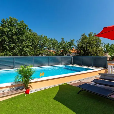 Luxurious In * Vodnjan