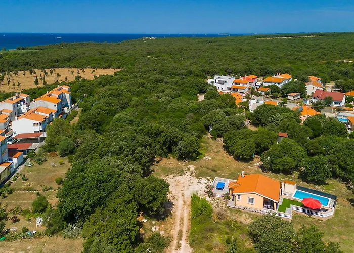 Vakantiehuis Cozy In With Wifi *